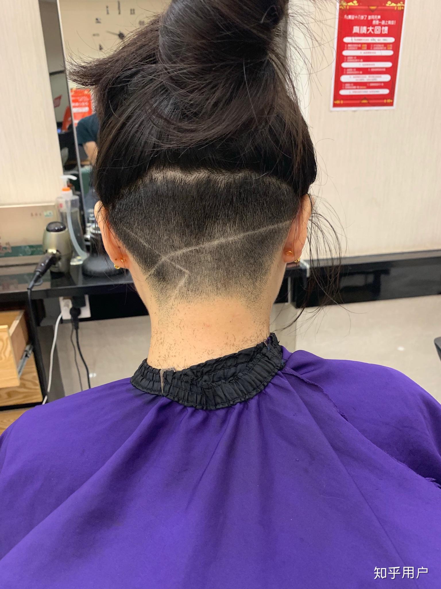 有没有女生undercut的发型推荐? - 知乎