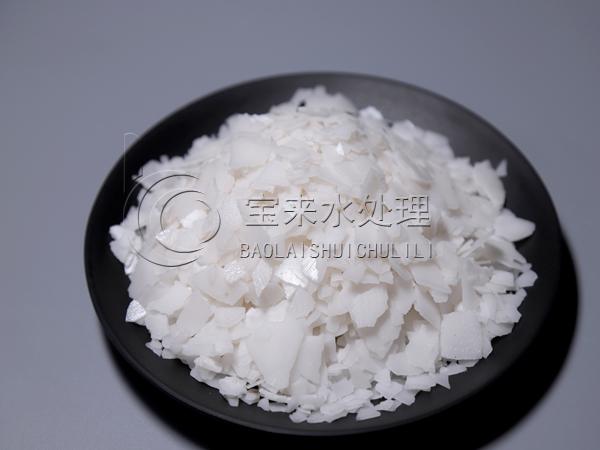 片碱和粒碱的区别以及它的的用途都有哪些？ - 知乎