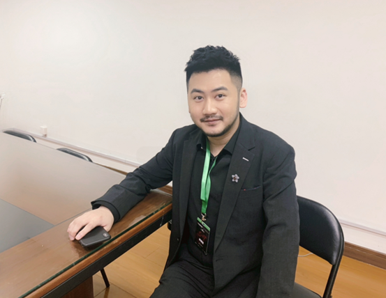 如何评价csgo主播qz茄子最近一下子火起来了