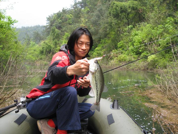 2路亚能钓什么鱼老虎路亚路亚基础排骨老虎