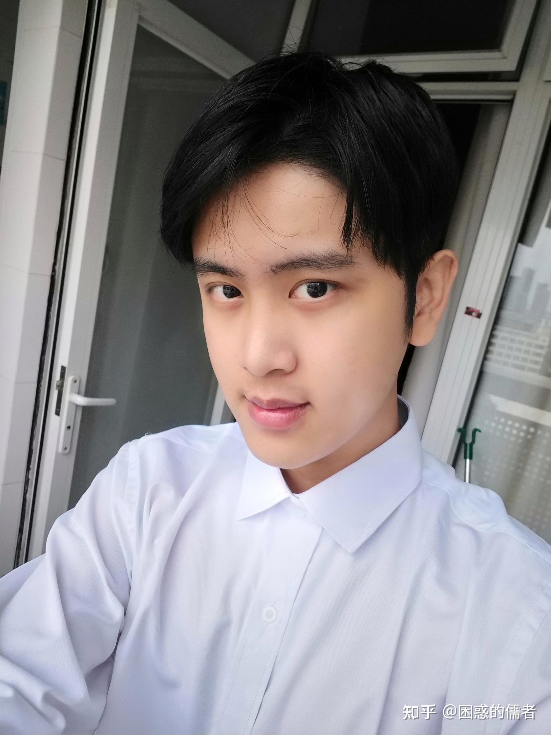 你见过塌鼻子的帅哥吗