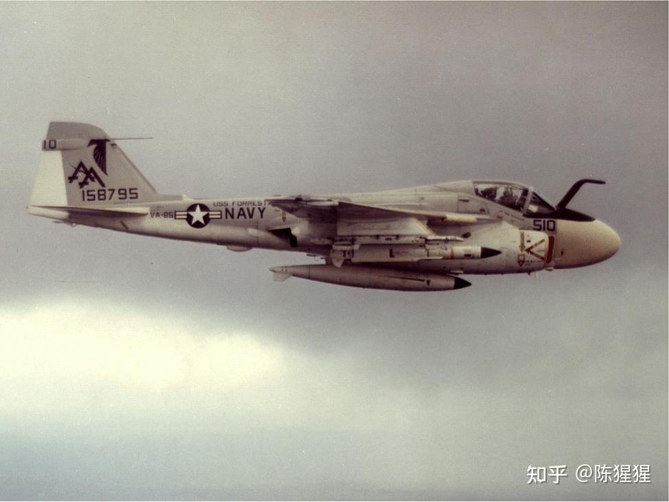 如何比较a6攻击机和a7攻击机