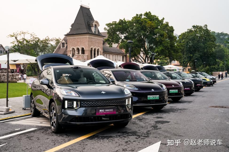 购车巨额补贴叠加世界杯狂欢,这个7月购昊铂立享4大礼遇!