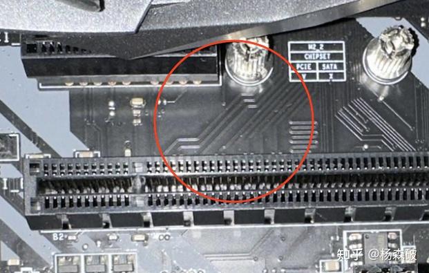 如何准确判断一个PCIE接口是x4 还是x8? - 知乎