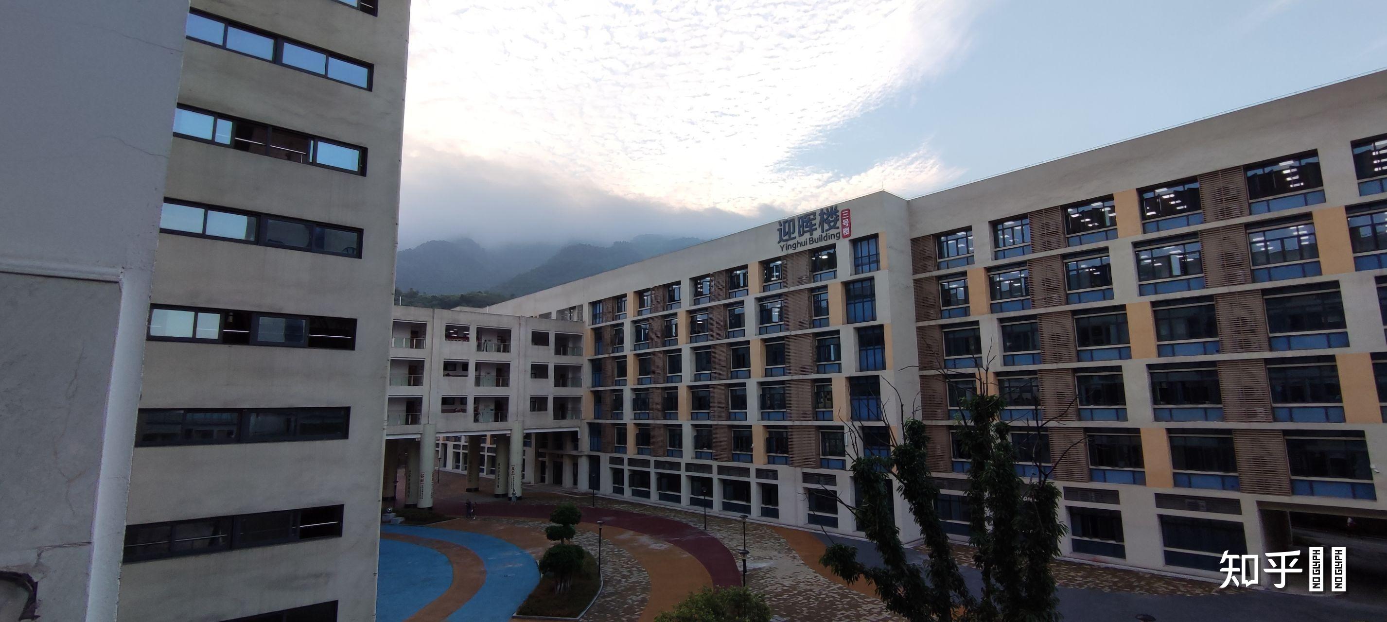 重庆朝阳中学怎么样