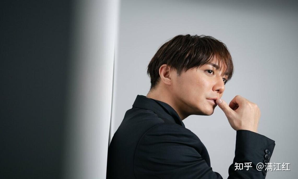 成宫宽贵时隔八年复出回归演员首演杀人鬼,《爱得要死》制作人称成宫的硬度是剧本意图最重要的东西 - 知乎