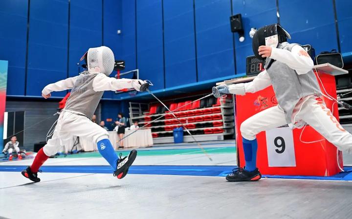 2024年"中铁文旅杯"成都击剑公开赛在中铁黑龙滩开赛