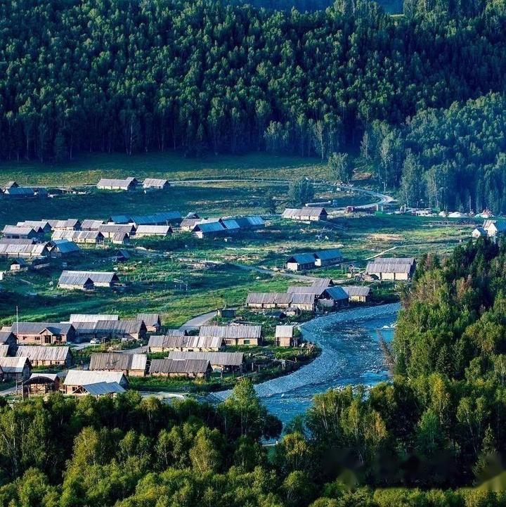新疆禾木风景区简介禾木哈纳斯蒙古乡探寻新疆最壮美的秘境