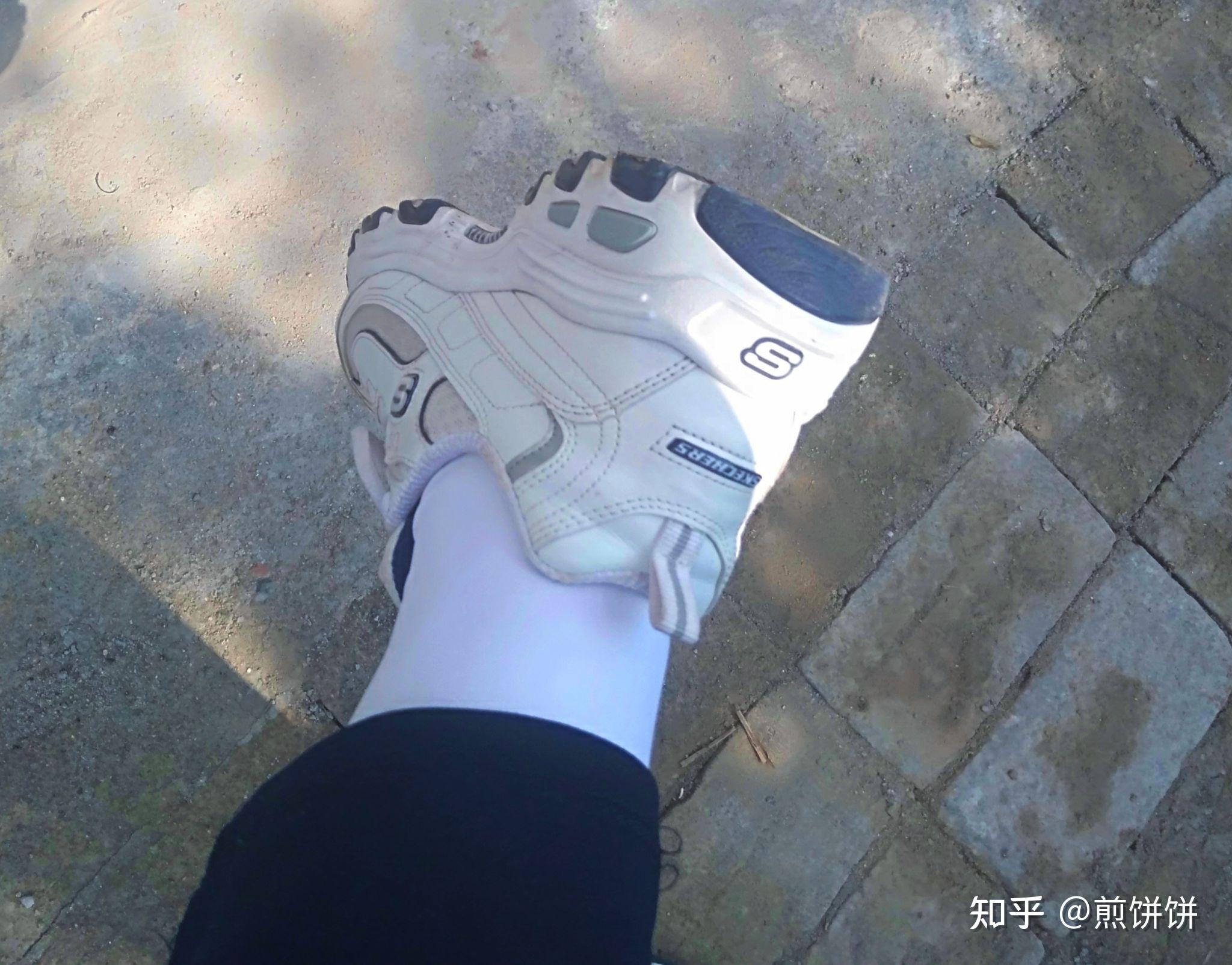 为什么有的男生喜欢穿女鞋?