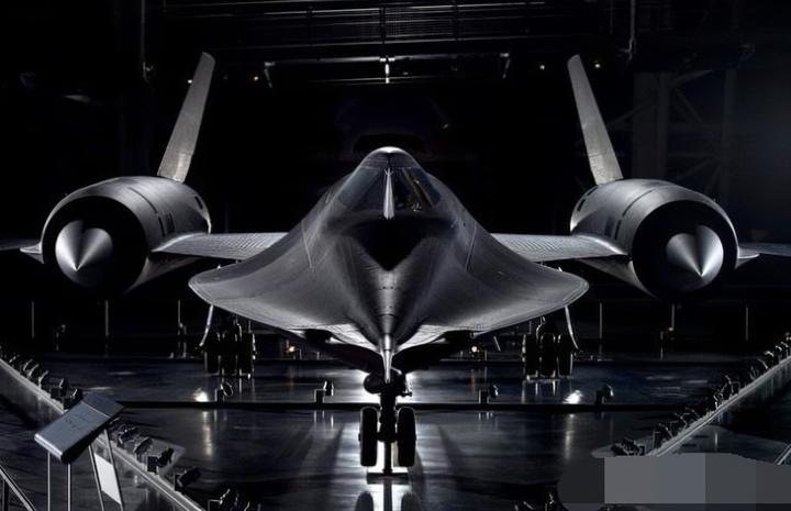 Sr 71 Blackbird The Cold War Spy Plane Thats Still The Worlds