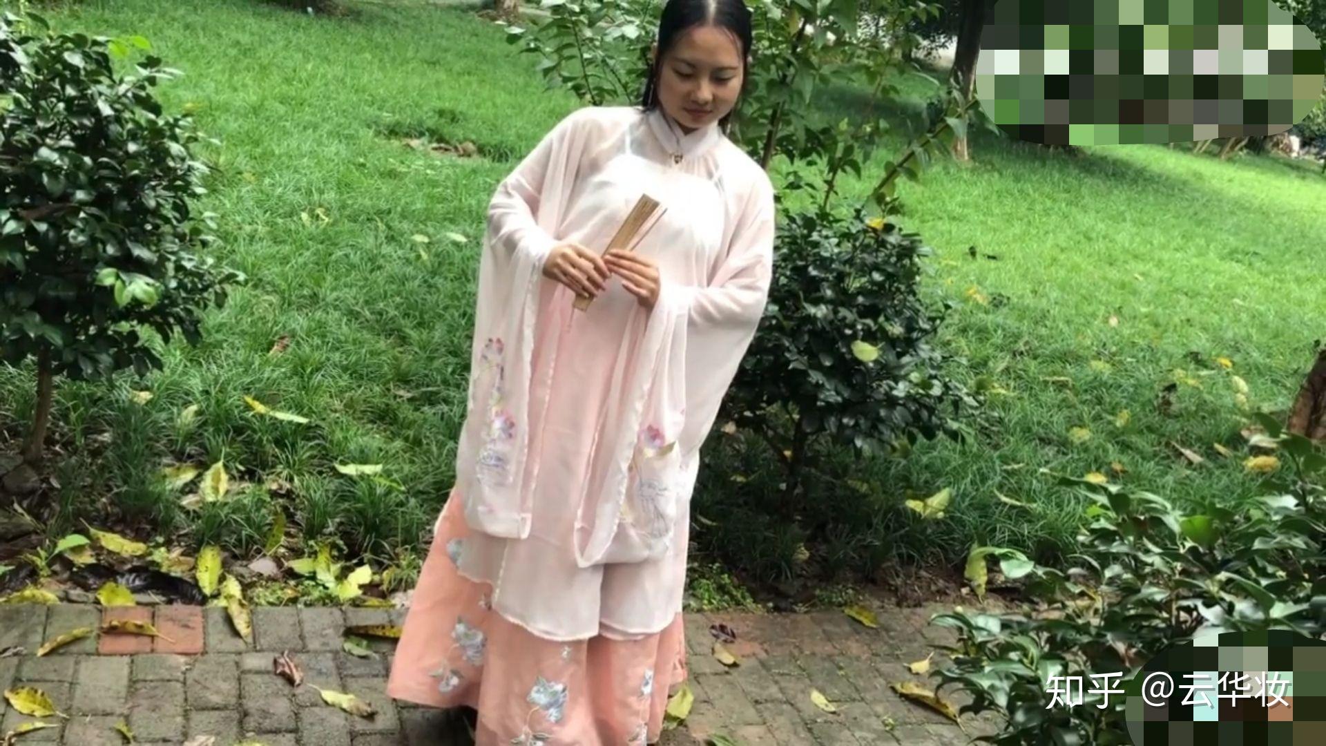 又丑又肥又黑是不是不配穿汉服啊