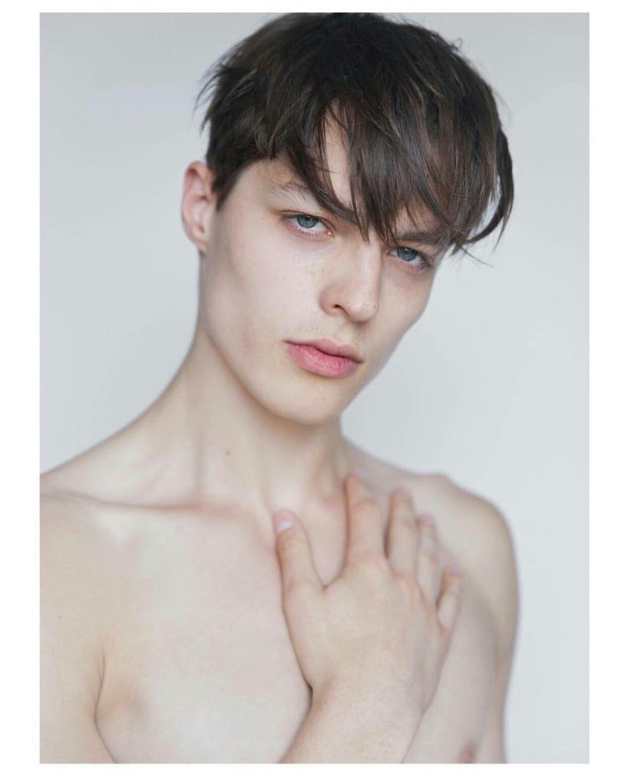 有哪些颜值很高的欧美男模