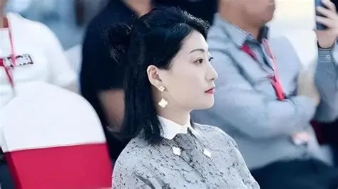 香港高院驳回宗馥莉上诉许可申请，判决维持 18 亿美元资产冻结令，宗馥莉须支付 25 万港元讼费，如何解读？