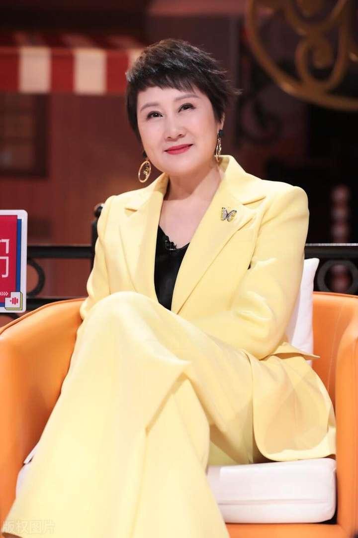 张凯丽炮轰35岁就业门槛：这道职场“紧箍咒”该松松了 - 知乎