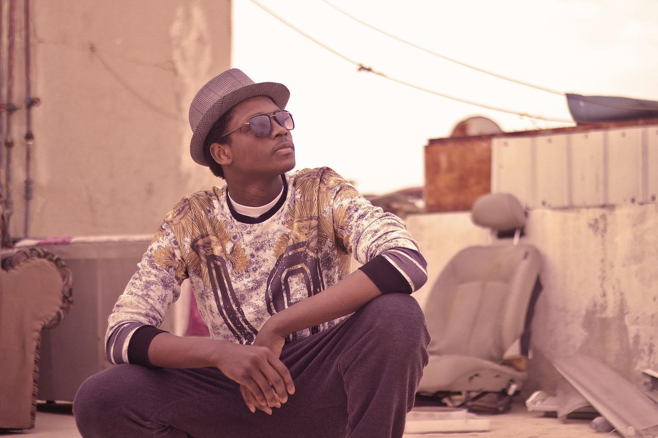 4. 灰色照明搭配