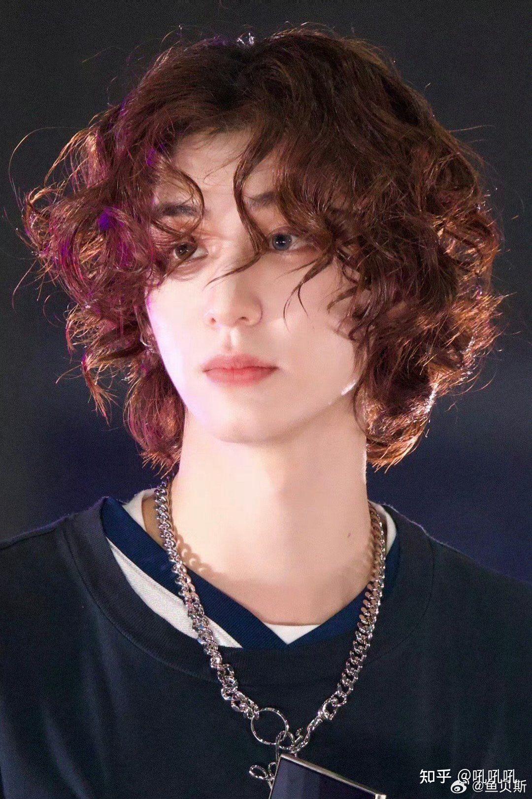 有什么人品又好,又敬业的韩国男爱豆可以推荐给我吗?