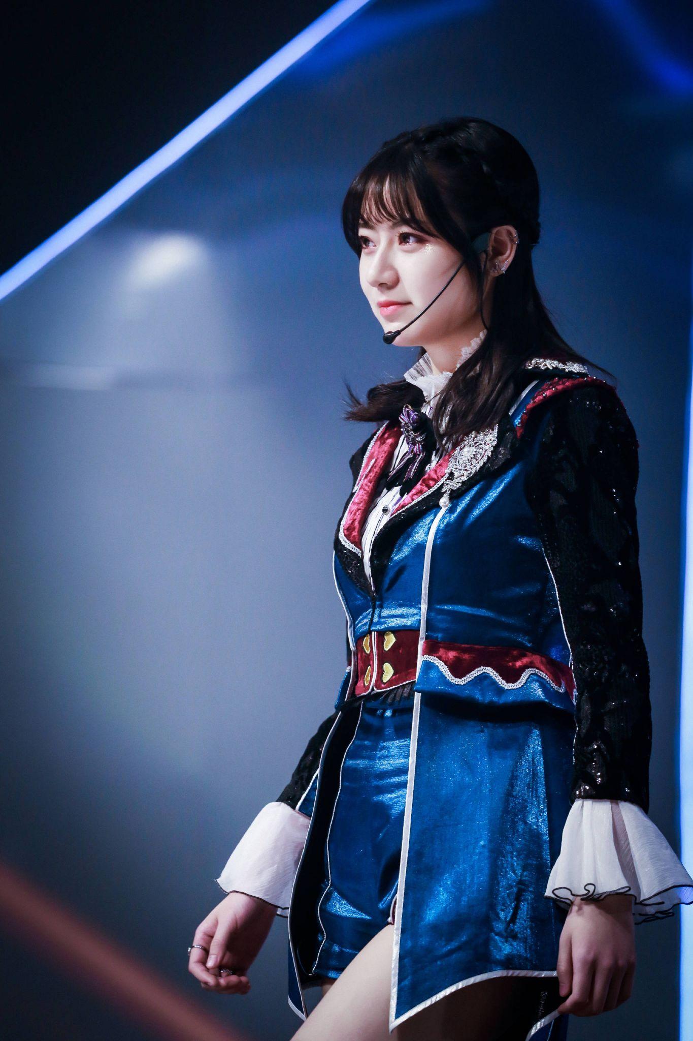 主观评价一下李宇琪的颜值 ? - 知乎