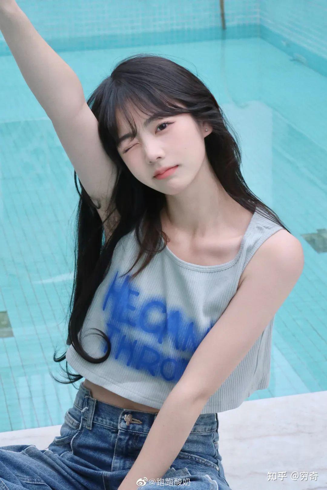 能不能分享一些激励减肥的身材好的小姐姐壁纸? - 知乎