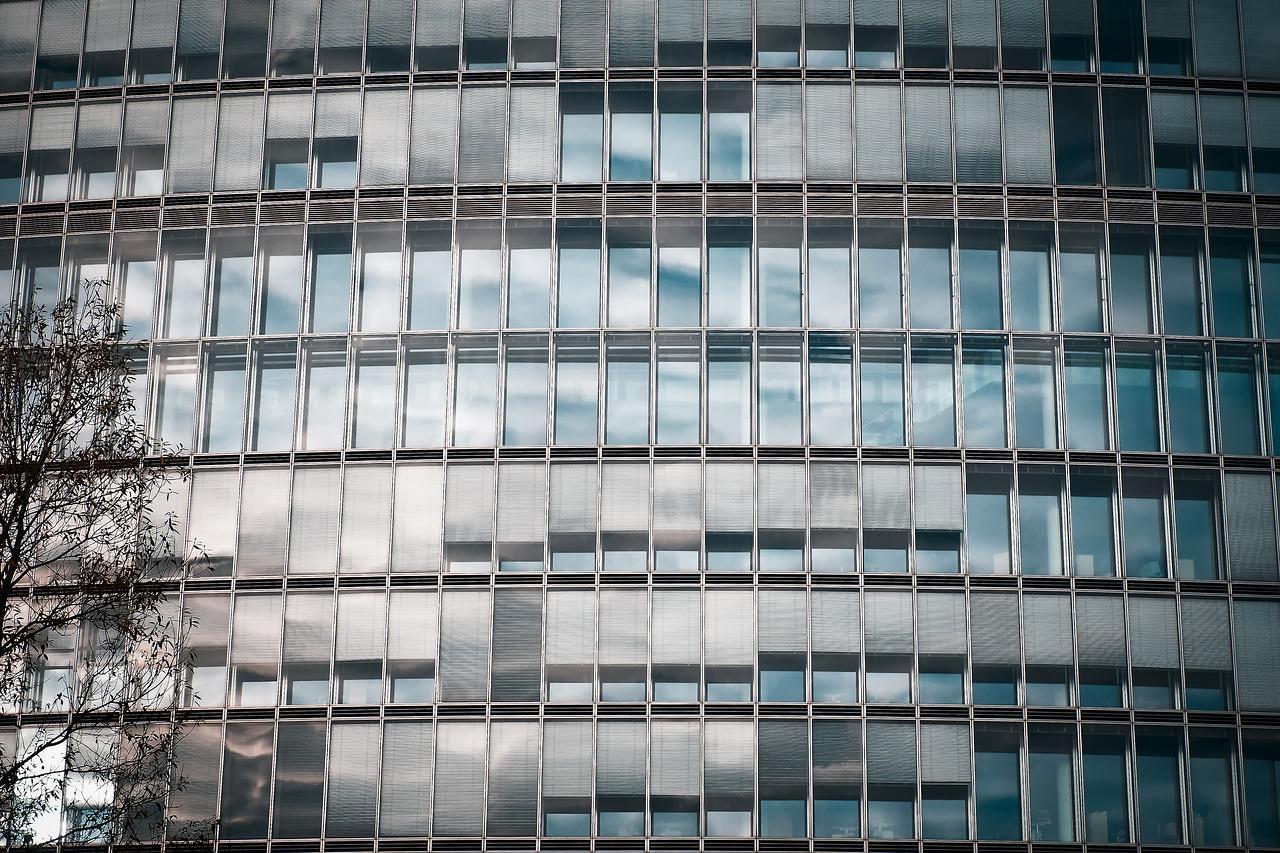 幕墙玻璃如何换