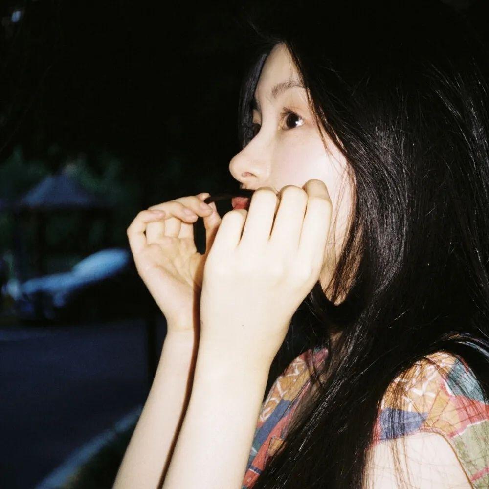 有没有比较好看的微信头像推荐女生性格内向文静