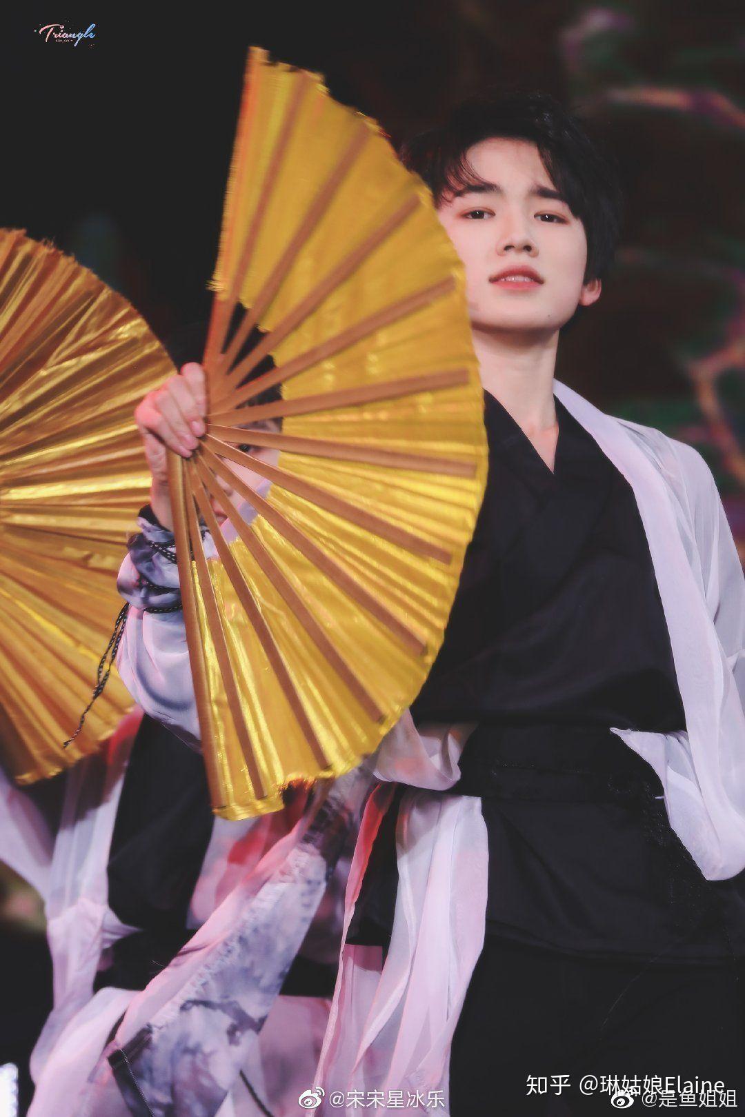 如何评价时代少年团霍元甲的舞台