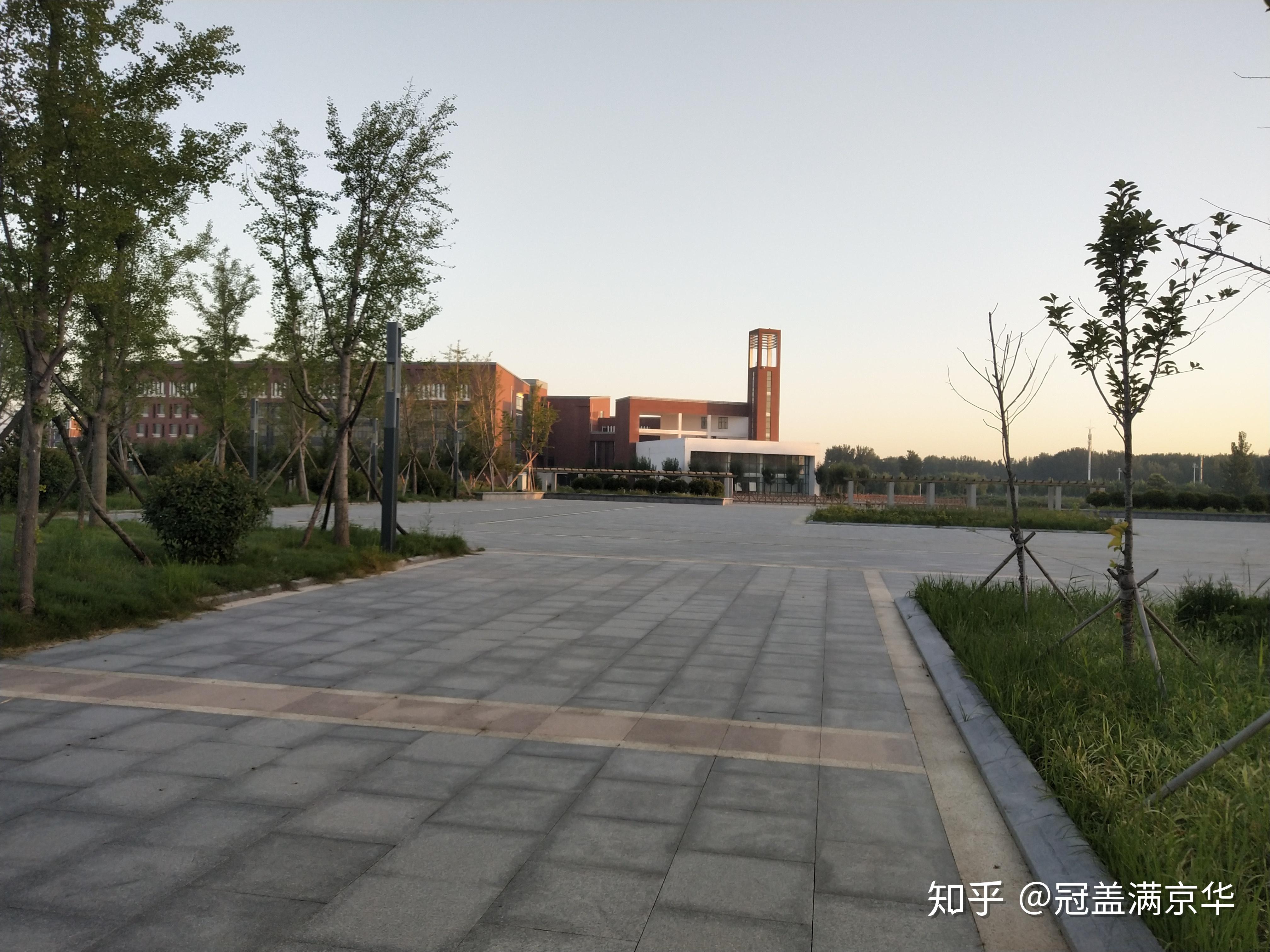 菏泽齐鲁大学图片