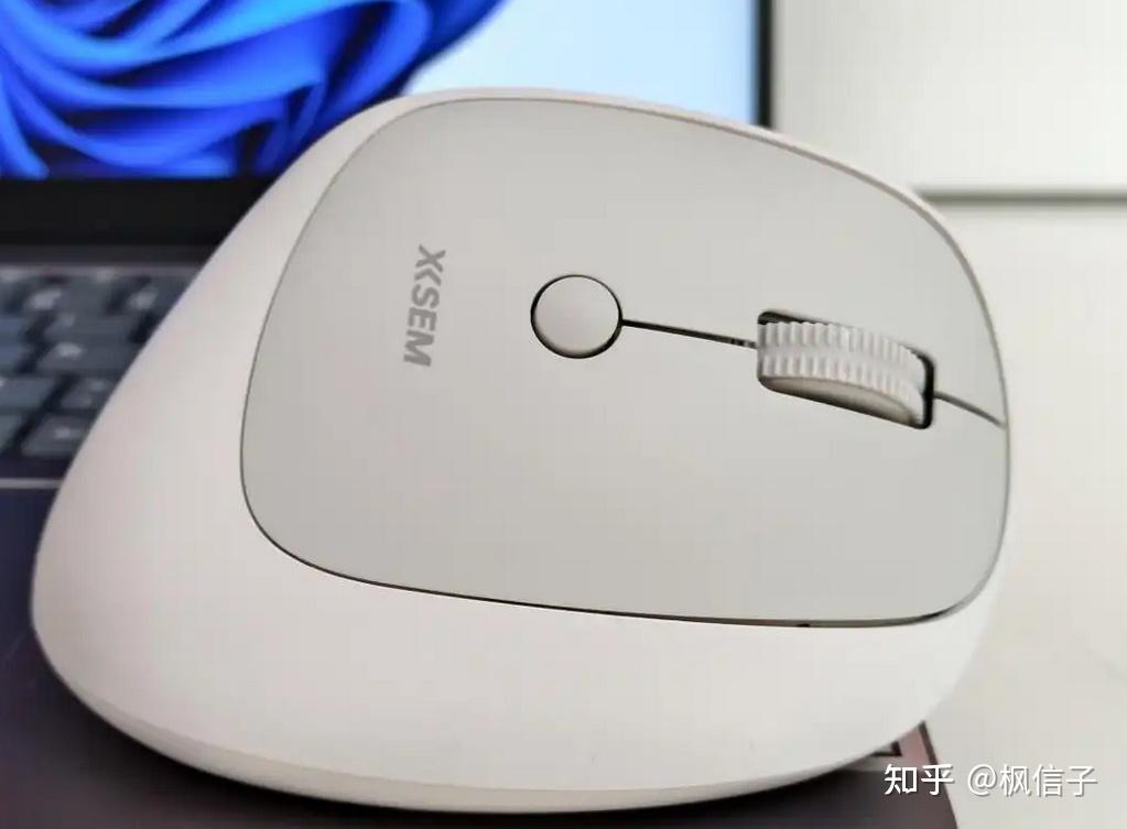 高频办公与设计人群入手的鼠标