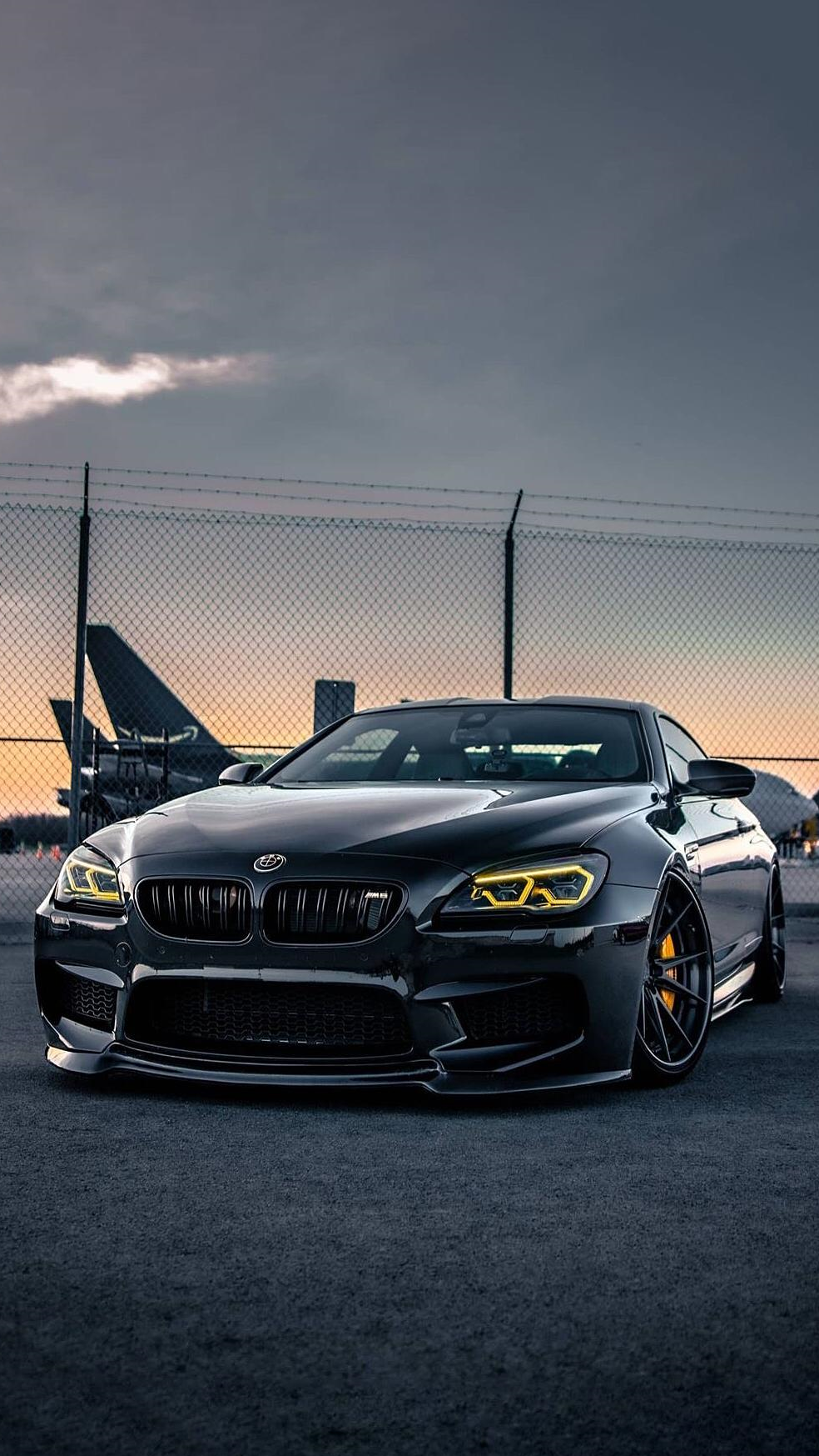 你有哪些好看的汽车主题的手机壁纸