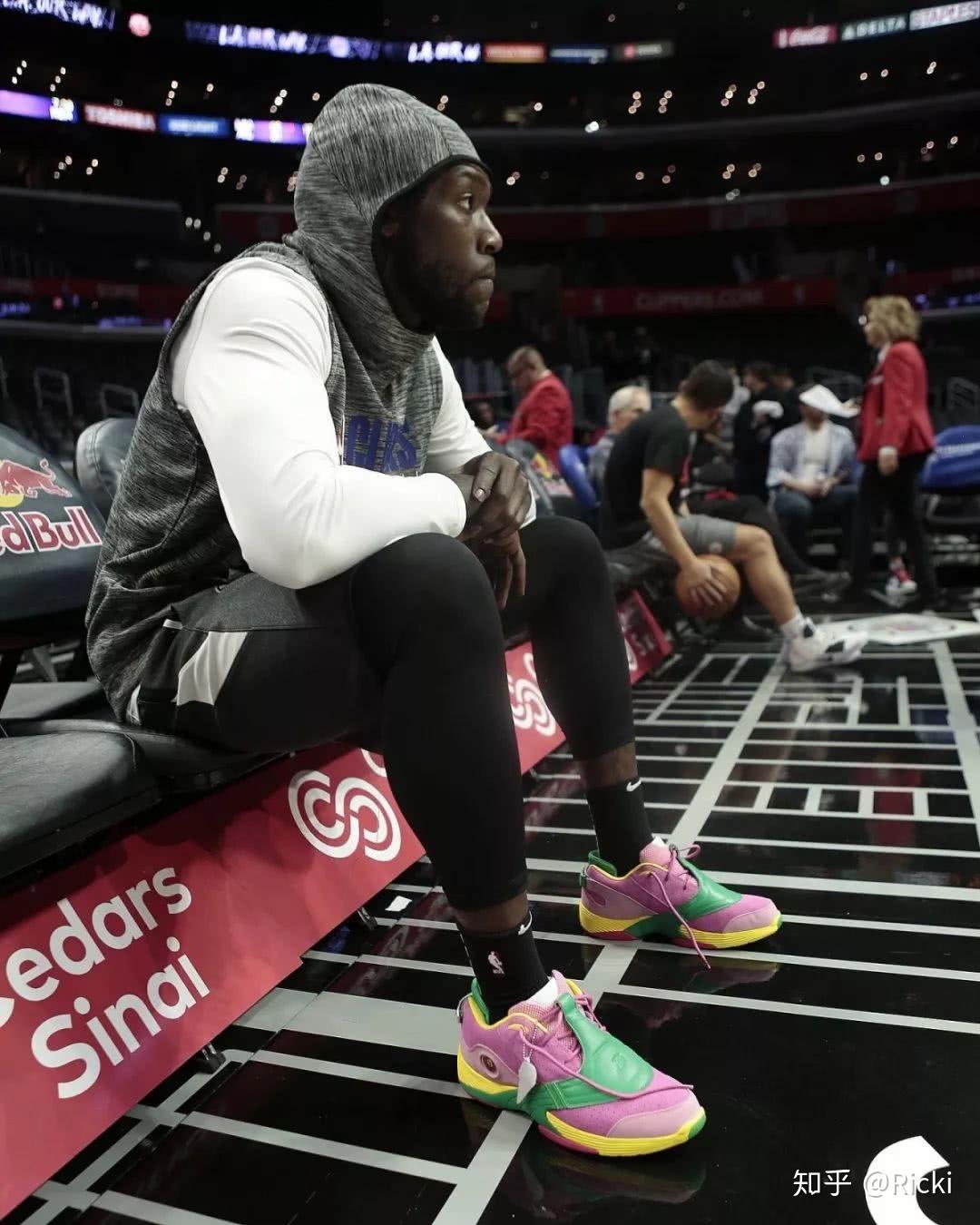 如何评价快船中锋哈雷尔与锐步的签约? - 知乎