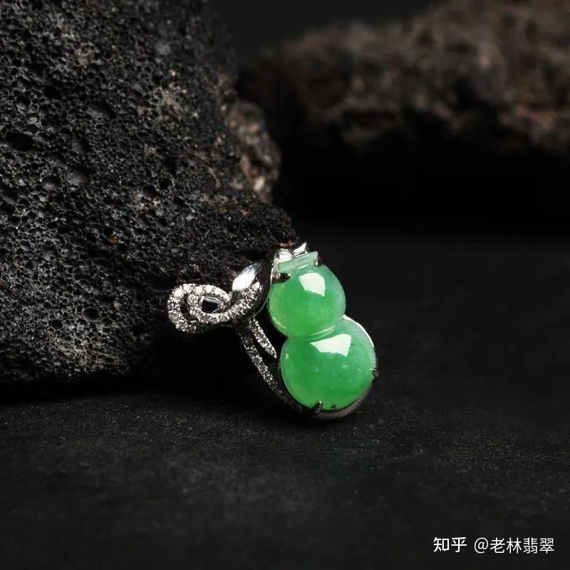 有哪些推荐的颜值高的翡翠挂件? - 知乎