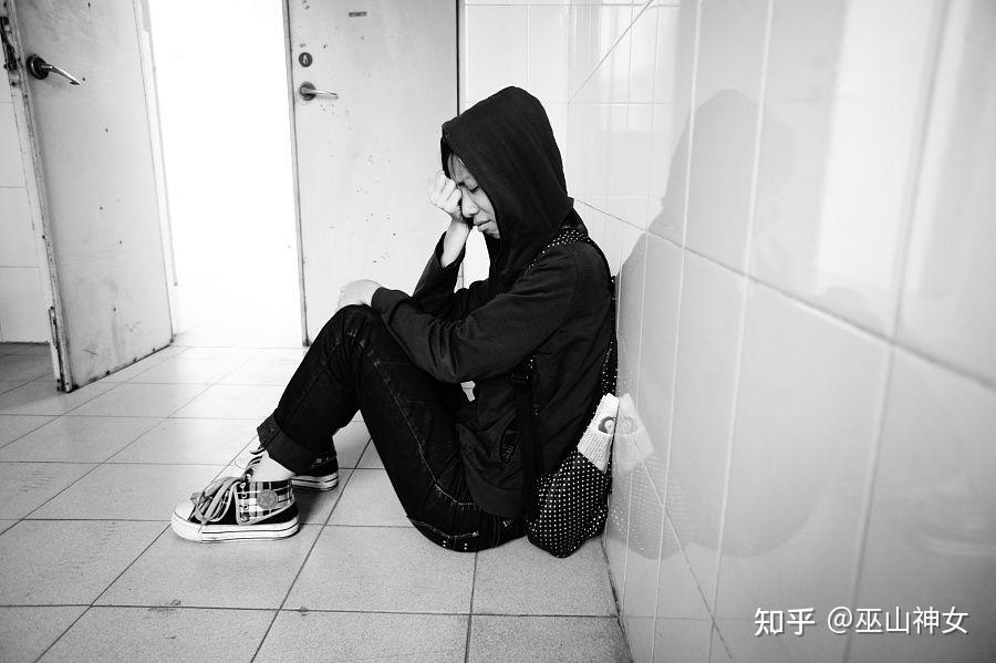 大一开学马上一个月了还是很想家很难受怎么办