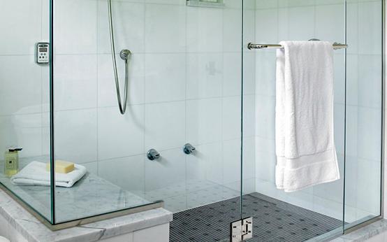 浴室玻璃门的修理和保养方法