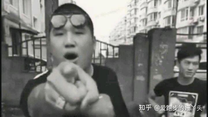 有没有比较文艺的表情包(无水印)推荐喔? - 知乎