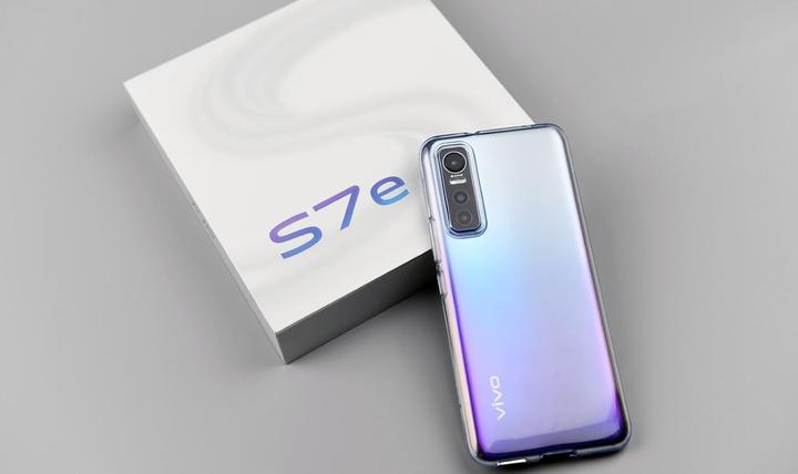 搭载3200万高清前摄vivos7e超薄自拍旗舰深度体验