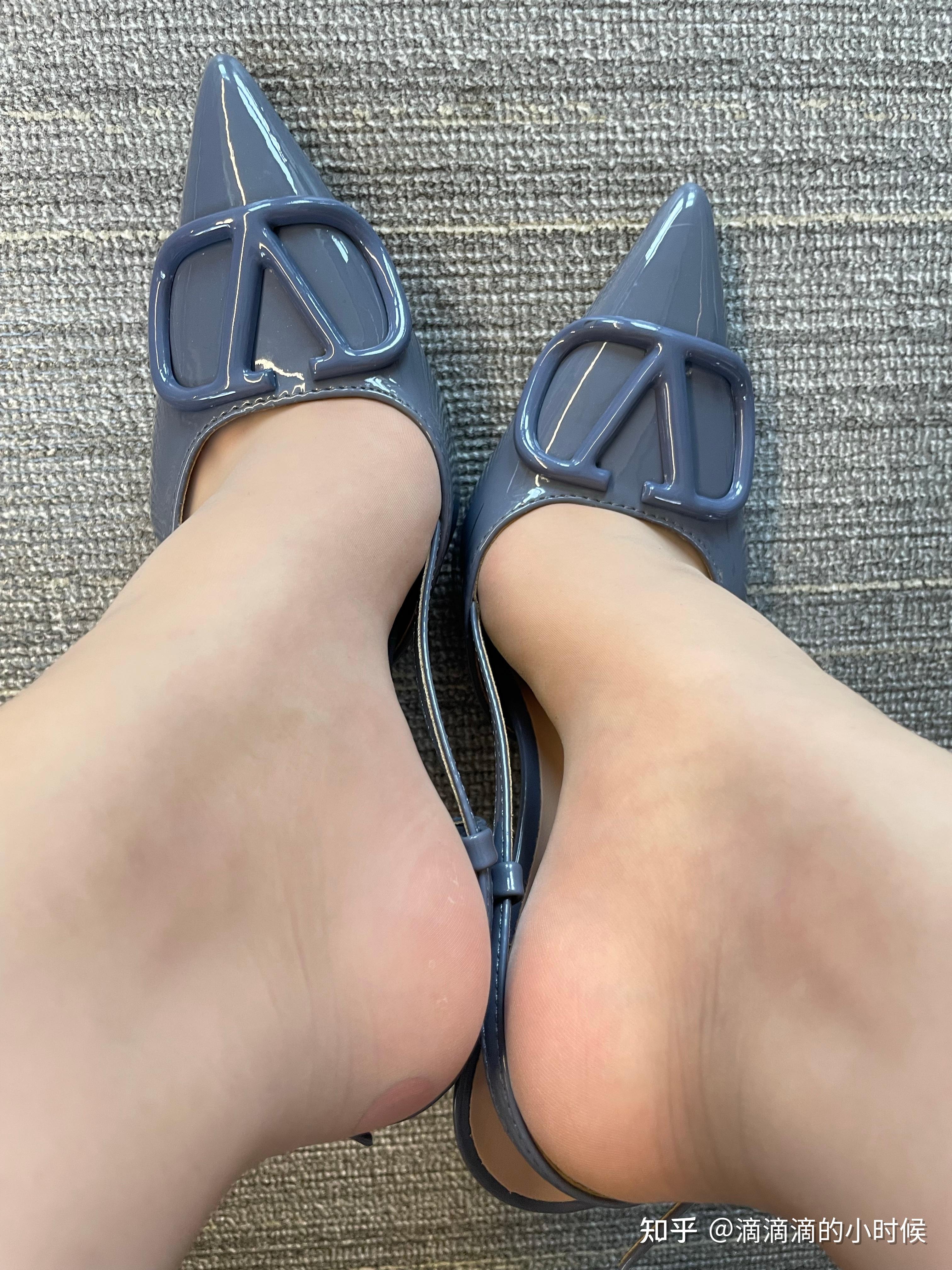 高跟鞋穿多了会臭吗? - 知乎