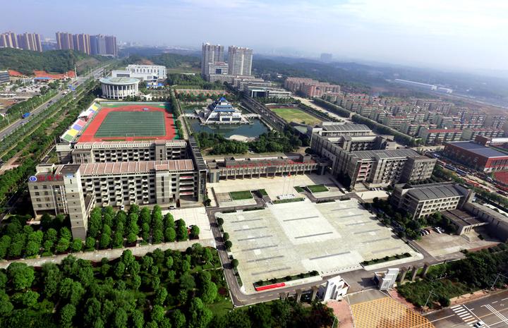 走进“周南红” 成长“零距离”——共话长沙品质教育之周南中学 - 知乎