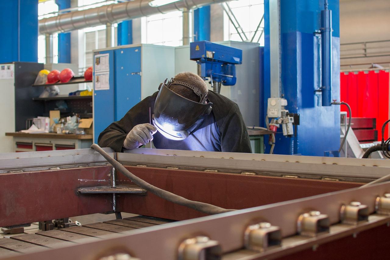 4. 电焊证复审时间