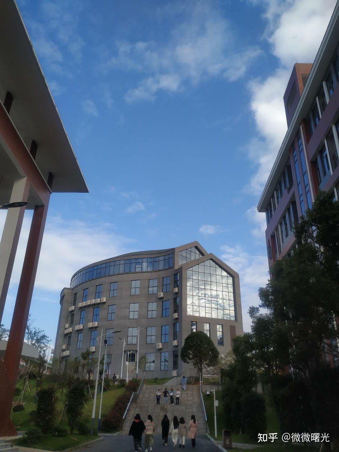 湖南工业大学(醴陵陶瓷学院)怎么样呀,是学陶瓷嘛?就业前景如何?