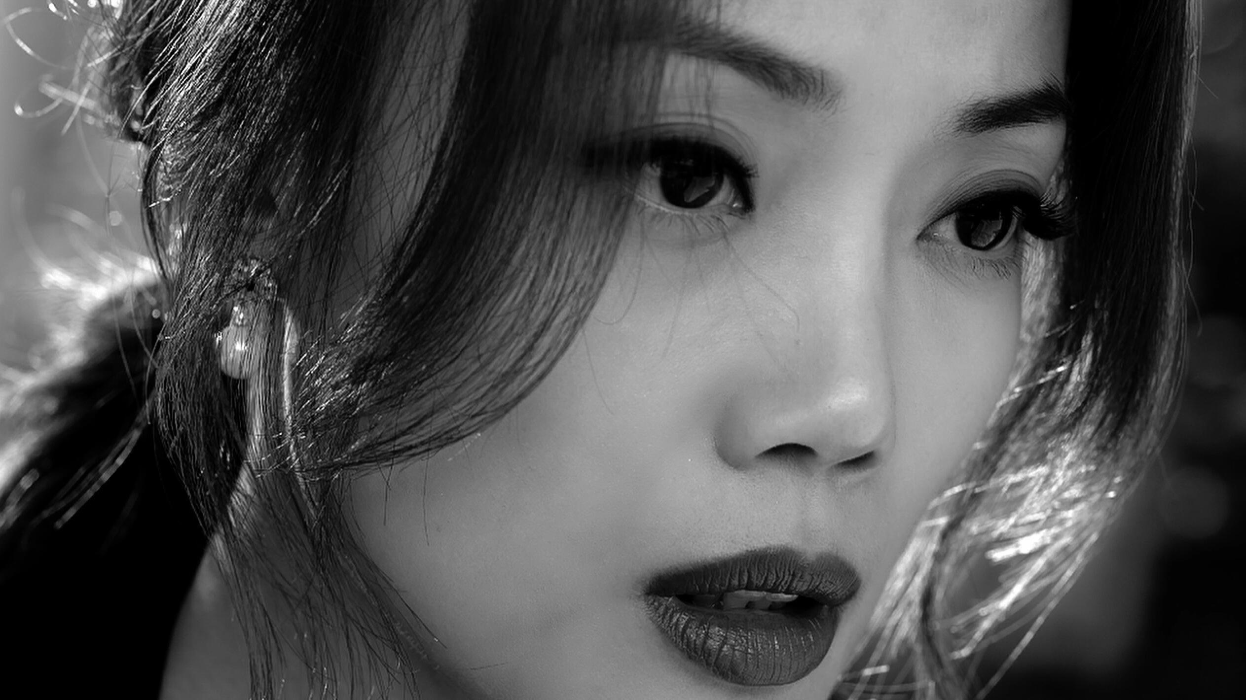 有哪些和陈粒风格类似的独立民谣女歌手?