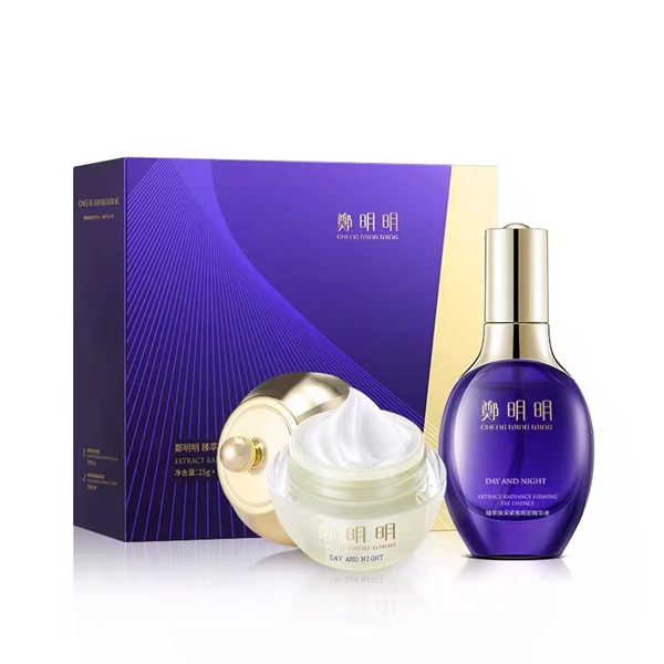 郑明明臻萃焕采修护眼霜,用过的人都赞不绝口