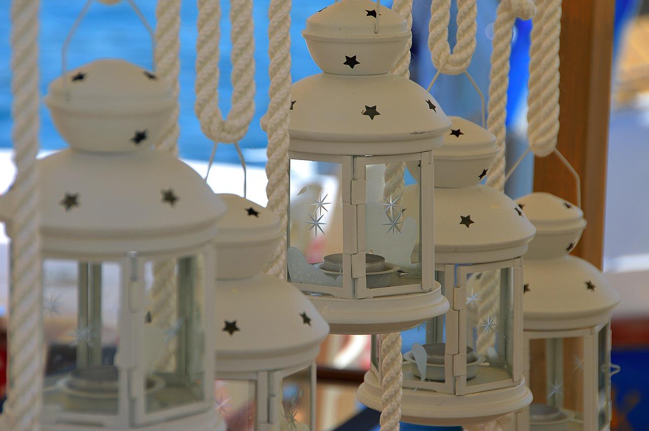 3. 灯具安装技巧