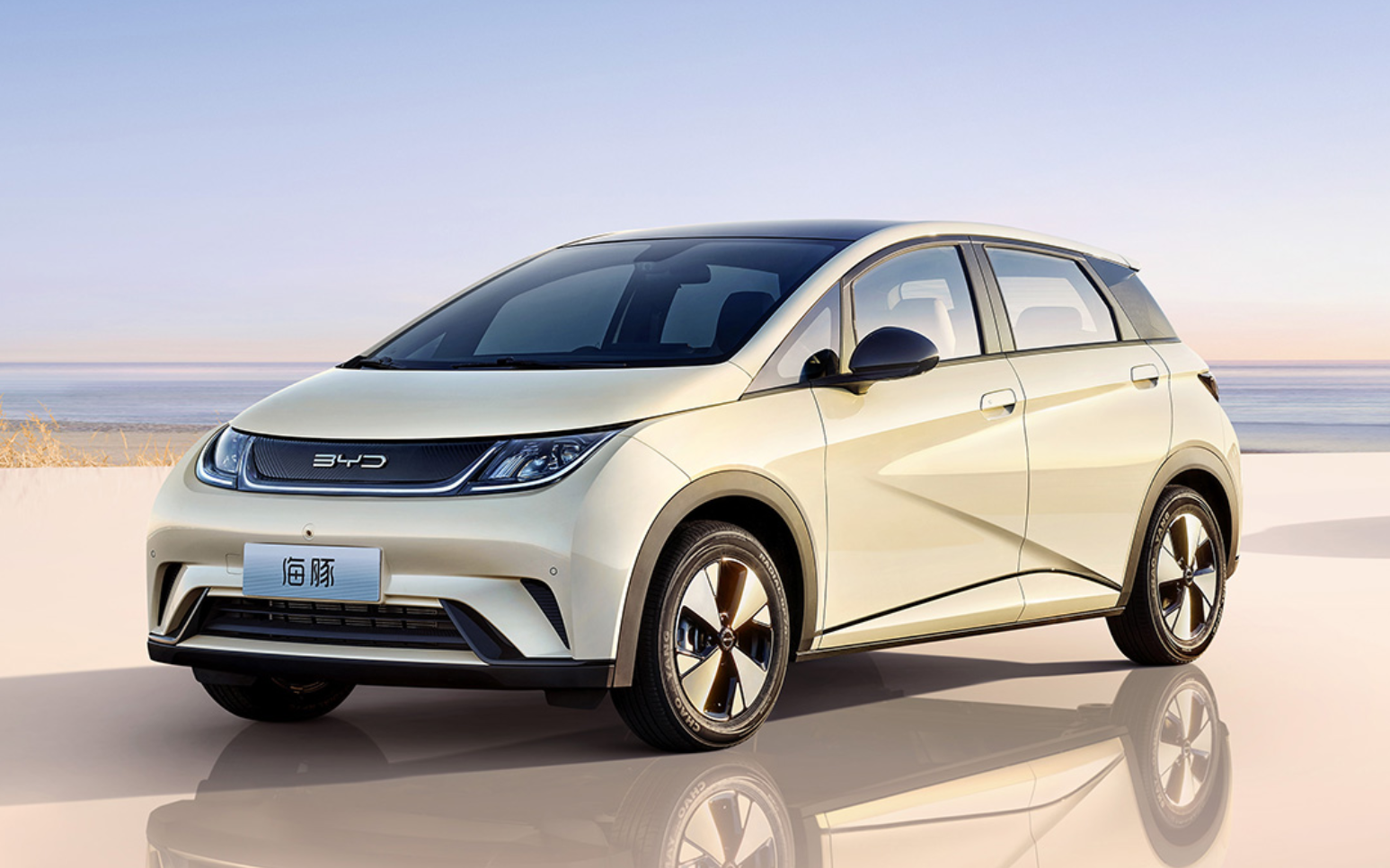 20万元以内,有什么适合女生的「好开,好看,足够安全」的新能源汽车