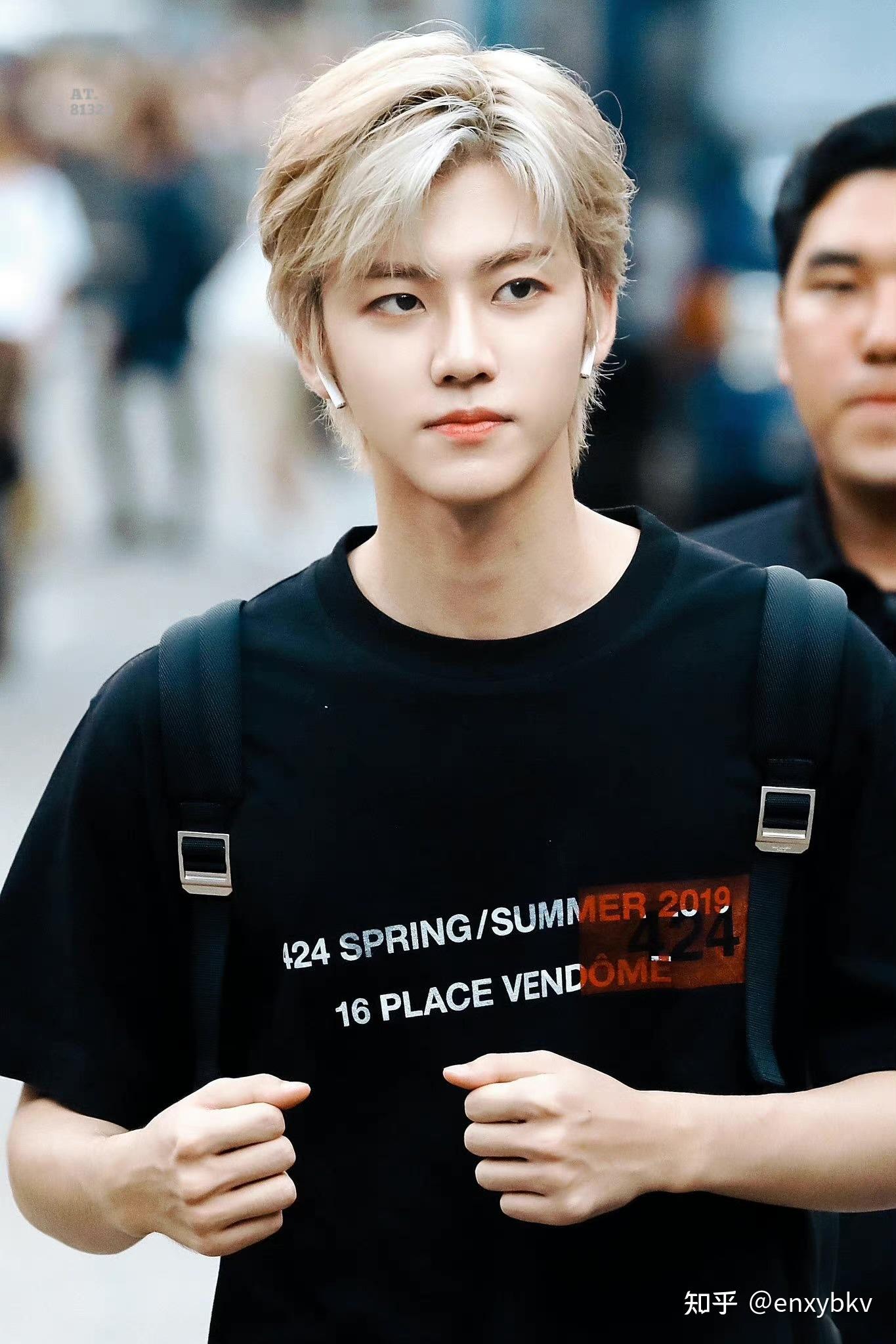 求图有没有nct罗渽民的神图来吧球球各位姐妹拿图砸死我