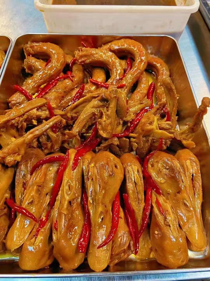 顽皮鸭现卤现捞