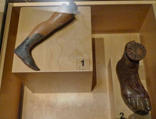 中外古代鞋子一般都用什么材料做的?特别是鞋底? - 知乎