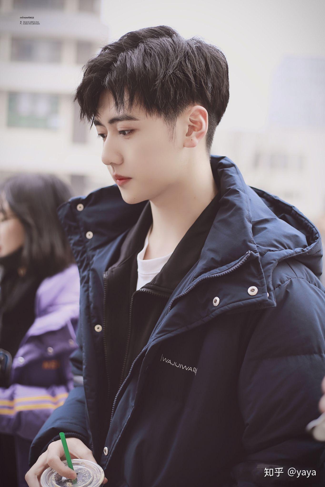 有没有r1se的神仙绝图?球球十二小姐妹们了!