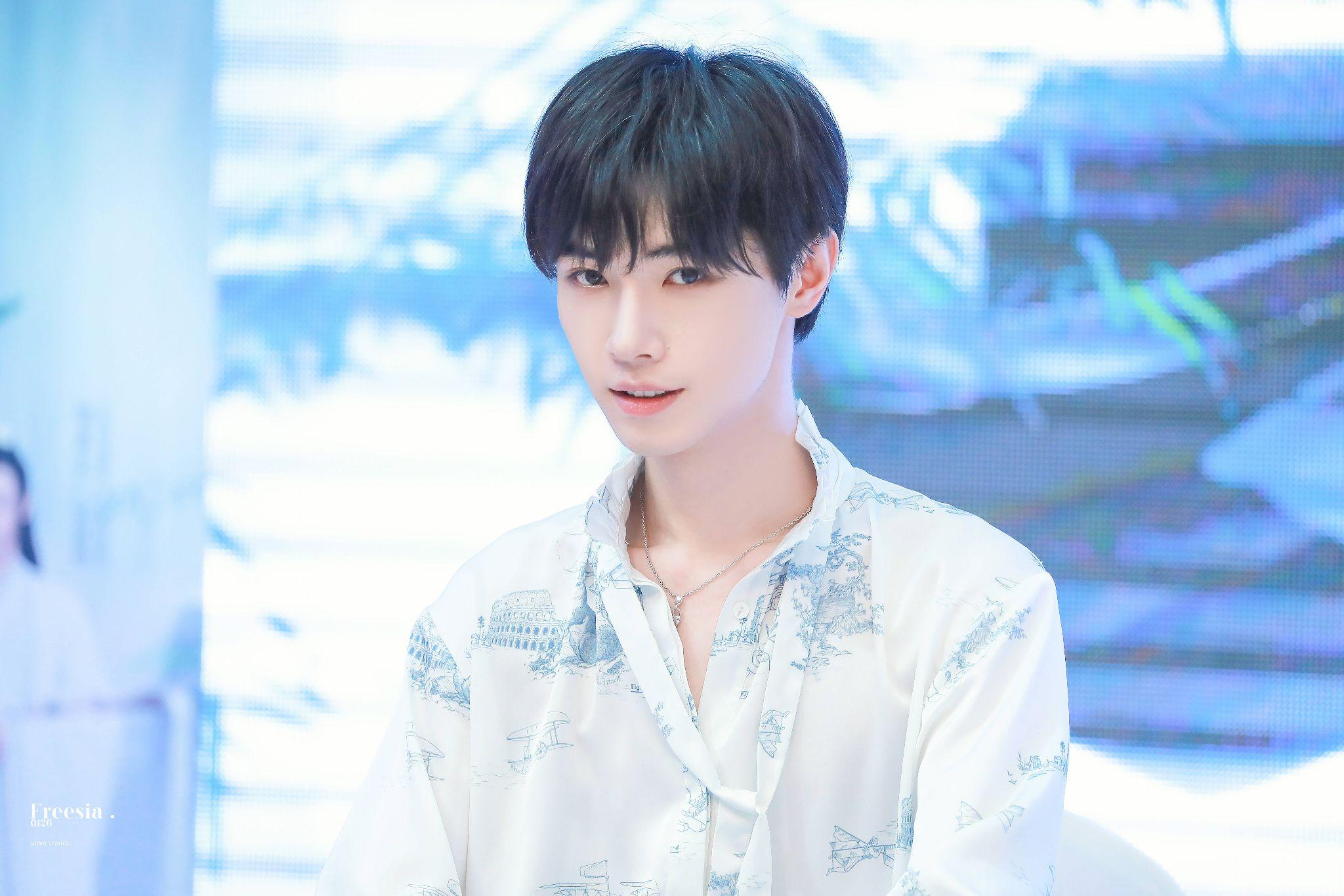 怎么评价宋继扬饰演的晓星尘啊