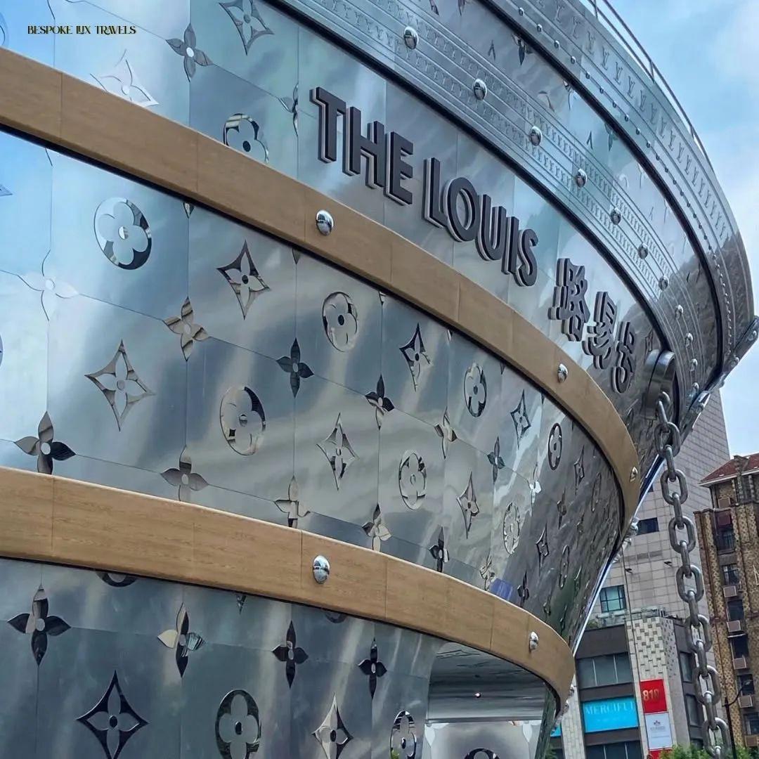 新地标！LV把全球唯一的沉浸式巨轮「The Louis 路易号」开进上海，引发城市文旅现象级热度 - 知乎