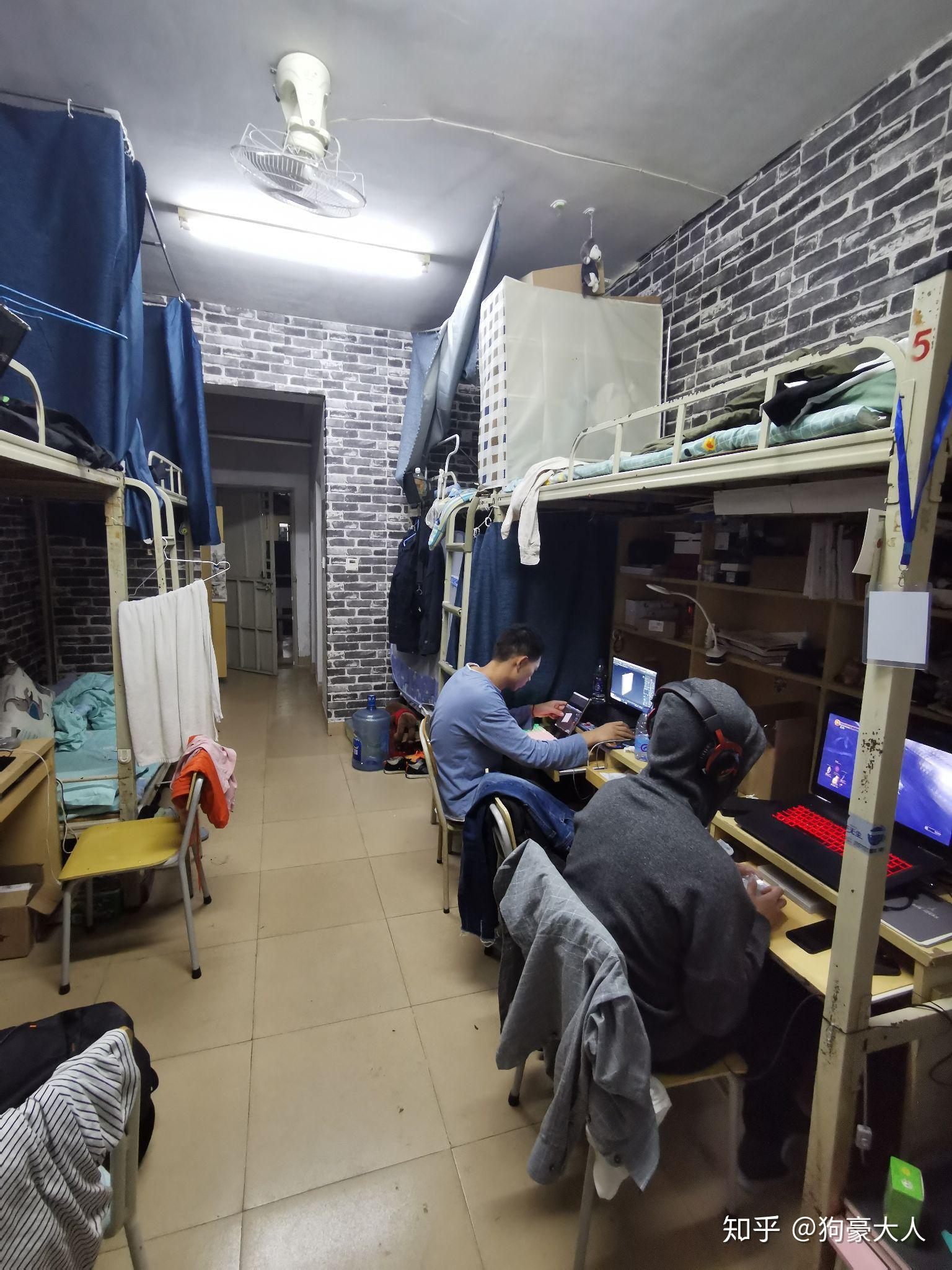 厦门理工学院的宿舍条件如何校区内有哪些生活设施