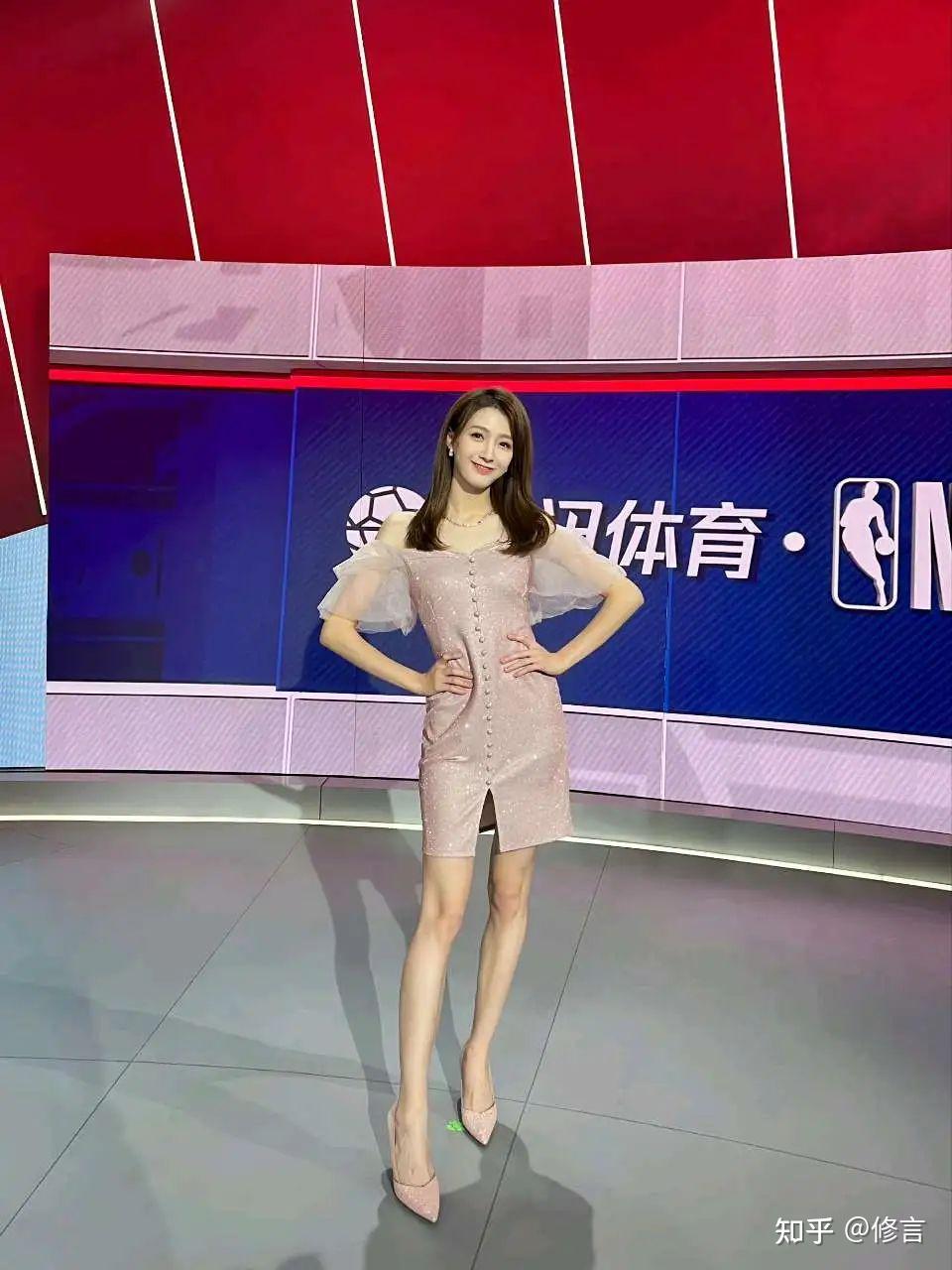 nba最美中国女记者图片